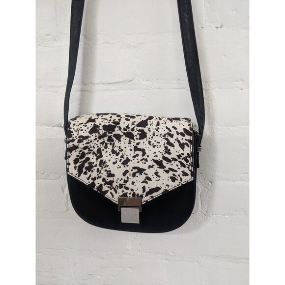 Vintage Steve Madden Shoulder Bag Black and White Cow Pattern - Picture 5 of 10